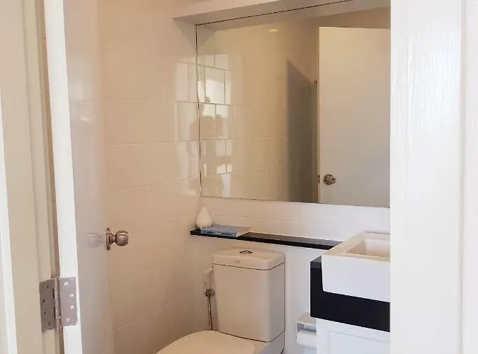 Guest house Bright N Shiny Room In Bkk City 3*